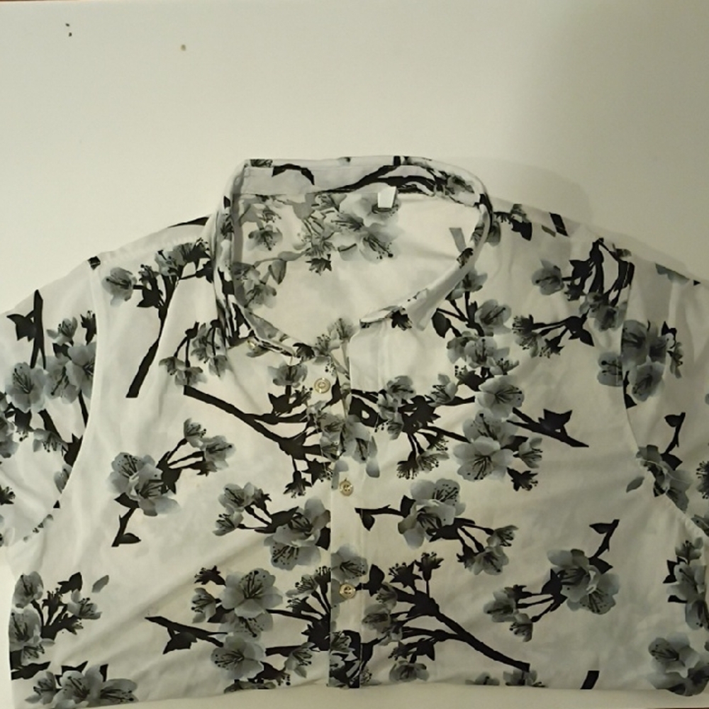 Floral Black and White Women's Blouse